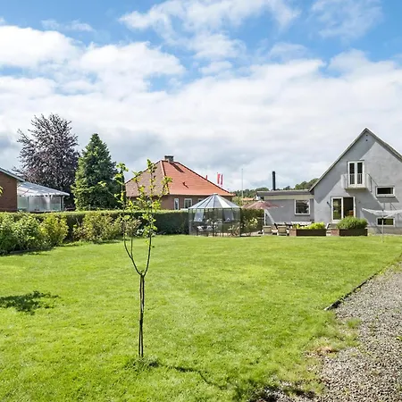 3 Bedroom Cozy In Sydals * Horuphav